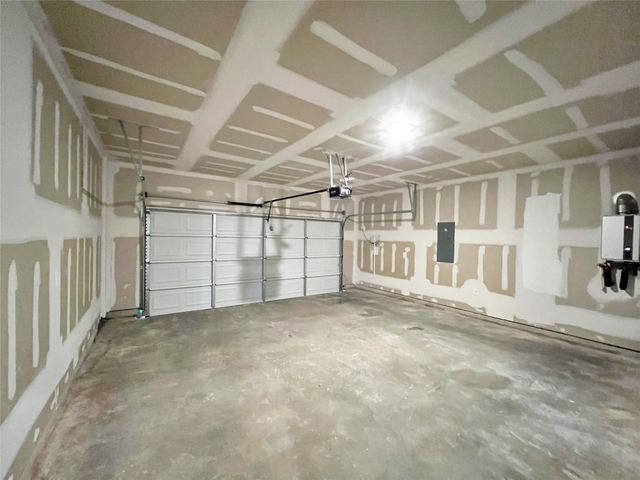 678 Woodland Avenue, Lavon, TX 75166