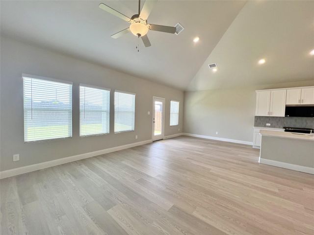 678 Woodland Avenue, Lavon, TX 75166