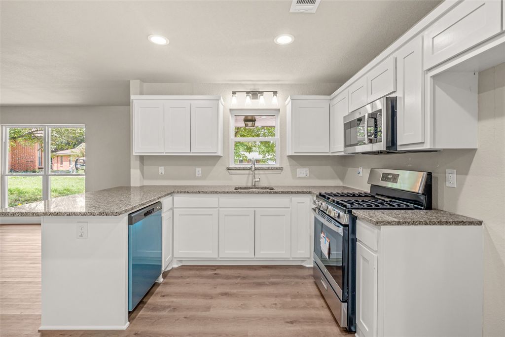 6402 Claude Court, Fort Worth, TX 76135
