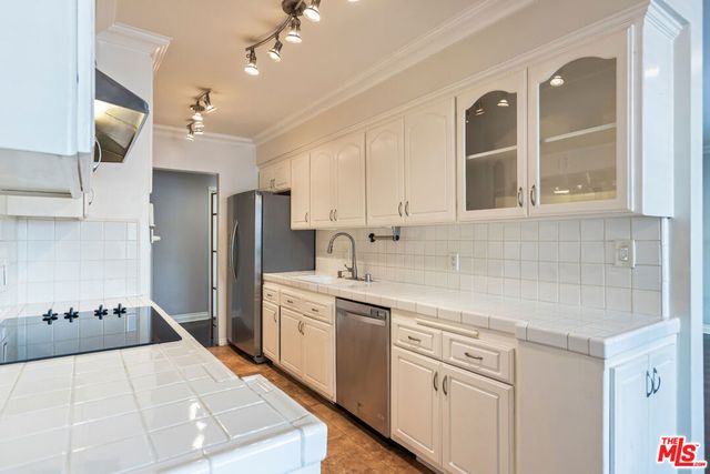 11970 Montana Avenue 108, Los Angeles, CA 90049