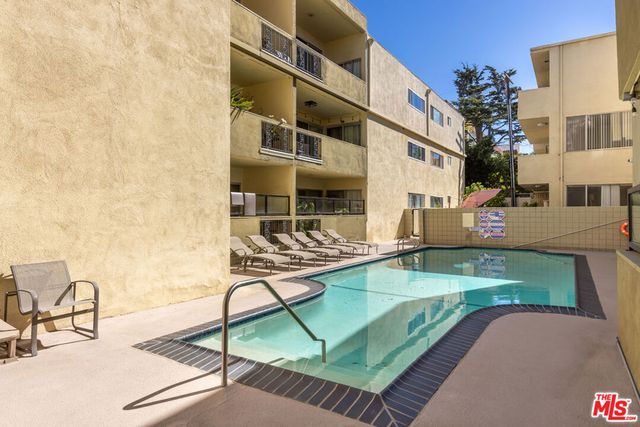 11970 Montana Avenue 108, Los Angeles, CA 90049