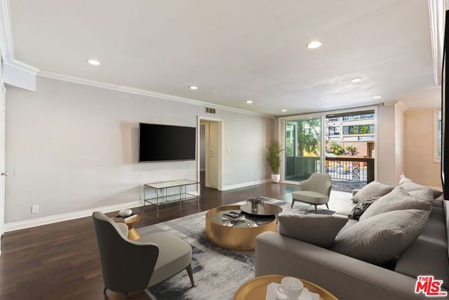 11970 Montana Avenue 108, Los Angeles, CA 90049