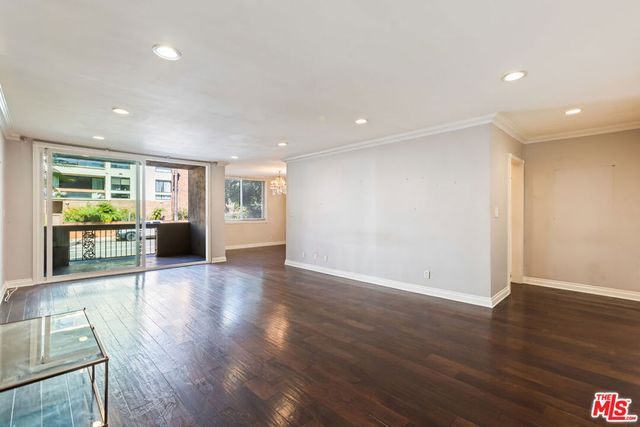 11970 Montana Avenue 108, Los Angeles, CA 90049