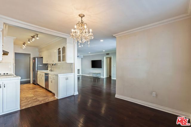 11970 Montana Avenue 108, Los Angeles, CA 90049