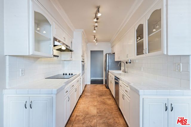 11970 Montana Avenue 108, Los Angeles, CA 90049