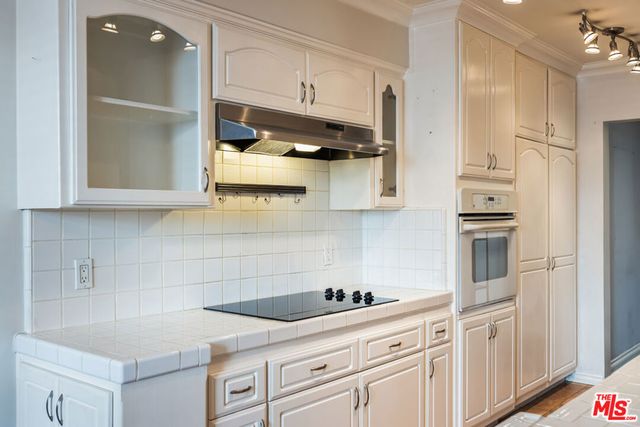 11970 Montana Avenue 108, Los Angeles, CA 90049