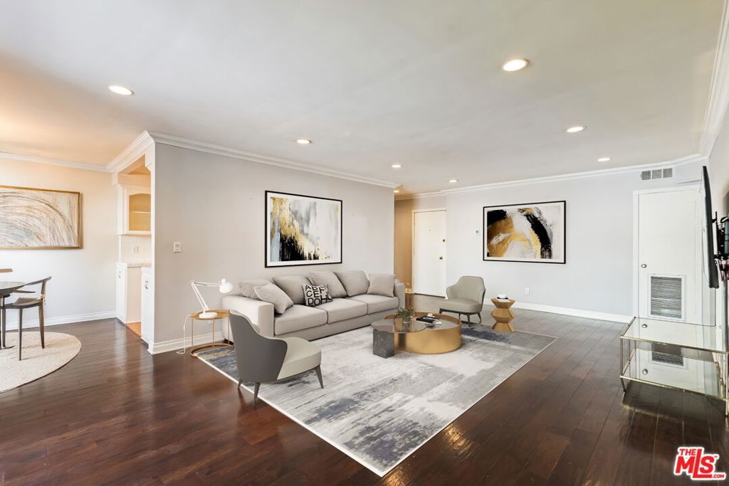 11970 Montana Avenue 108, Los Angeles, CA 90049