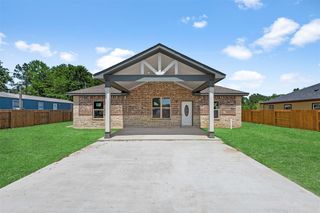 187 Road 7002, Cleveland, TX 77327