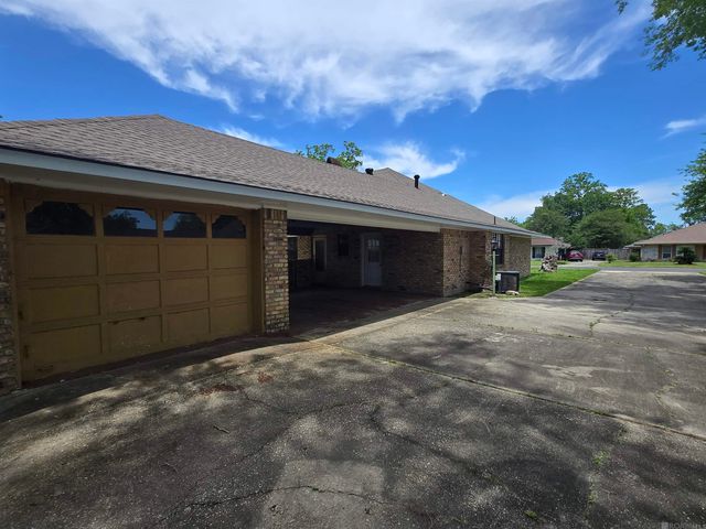 5626 Monmouth Ave, Baton Rouge, LA 70808