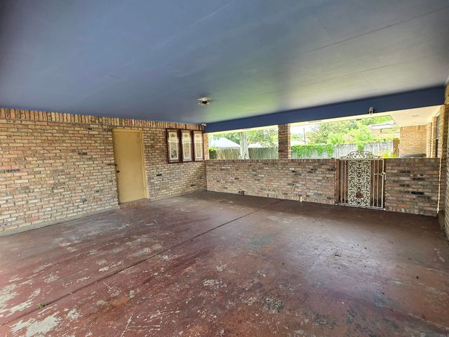 5626 Monmouth Ave, Baton Rouge, LA 70808