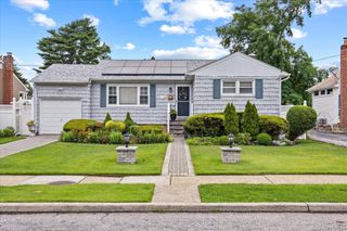 1219 Warwick Street, Uniondale, NY 11553