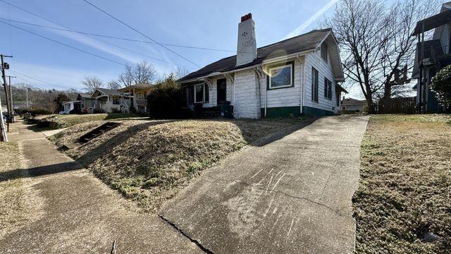2502 Oak Street, Chattanooga, TN 37404
