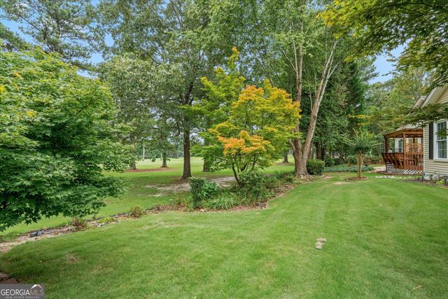9821 Reflections Dr, Villa Rica, GA 30180