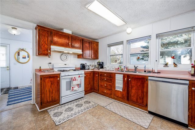 6397 Lambert Street B085, Victor, NY 14564