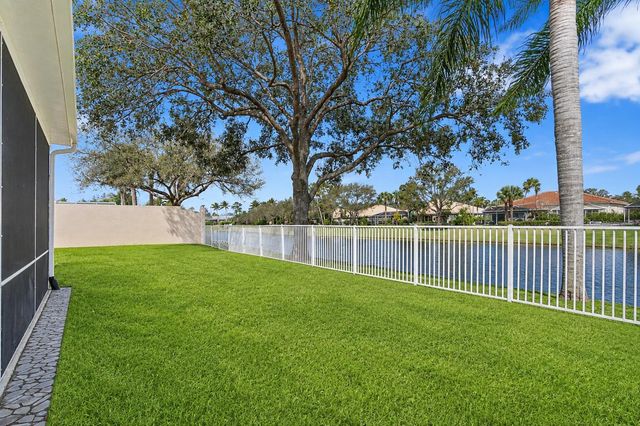 7813 Quida Drive, West Palm Beach, FL 33411