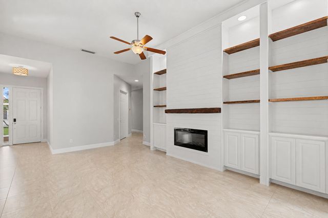 7813 Quida Drive, West Palm Beach, FL 33411