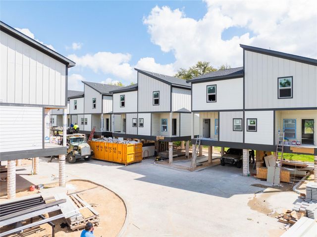 32001 Waller Tomball Road 101, Waller, TX 77484