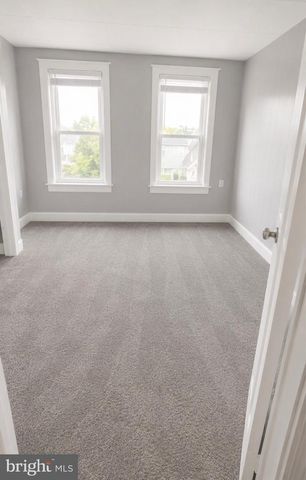 1576 W KING ST, York, PA 17404