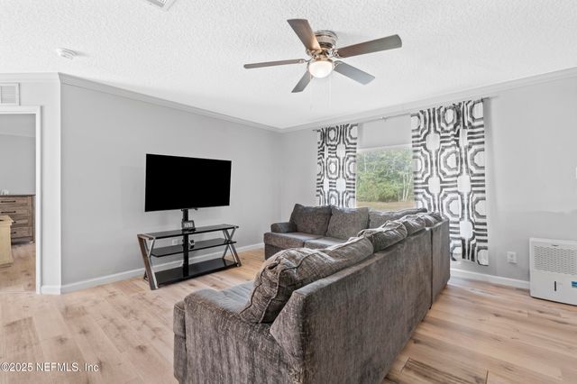 9032 COMMONWEALTH Avenue, Jacksonville, FL 32220