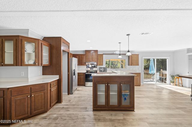 9032 COMMONWEALTH Avenue, Jacksonville, FL 32220