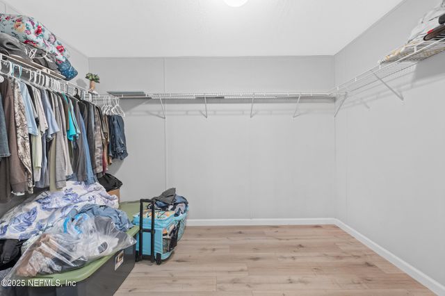 9032 COMMONWEALTH Avenue, Jacksonville, FL 32220