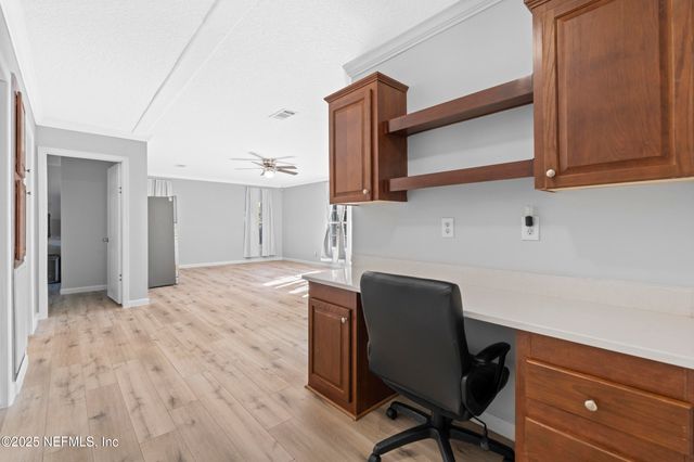 9032 COMMONWEALTH Avenue, Jacksonville, FL 32220