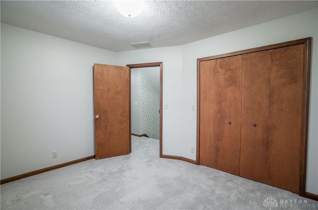 830 Pinehurst Drive, Tipp City, OH 45371