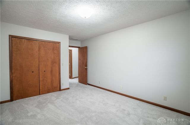 830 Pinehurst Drive, Tipp City, OH 45371