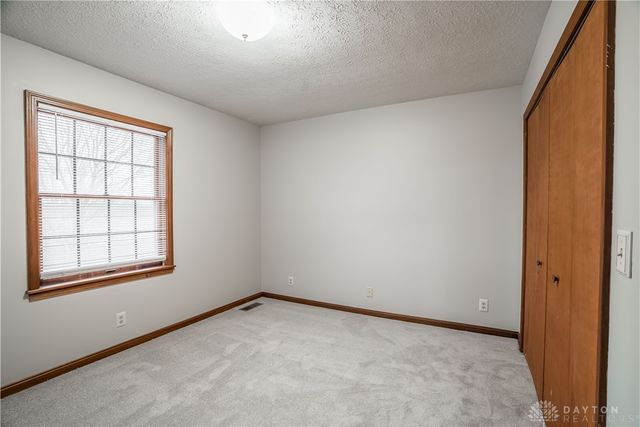 830 Pinehurst Drive, Tipp City, OH 45371