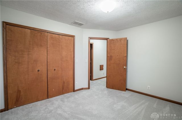 830 Pinehurst Drive, Tipp City, OH 45371