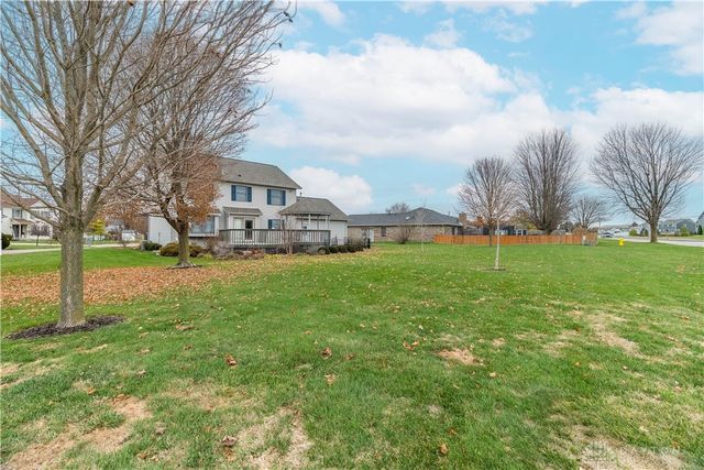 830 Pinehurst Drive, Tipp City, OH 45371