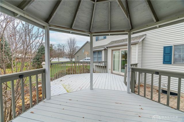 830 Pinehurst Drive, Tipp City, OH 45371