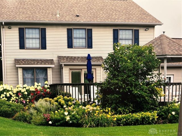 830 Pinehurst Drive, Tipp City, OH 45371