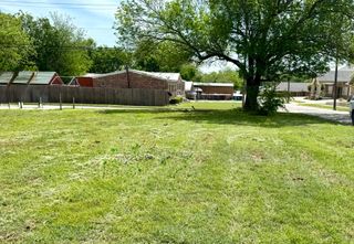900 N Mason Street, Bowie, TX 76230