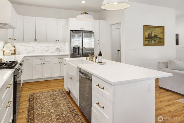 8209 Colfax Court, Maple Falls, WA 98266