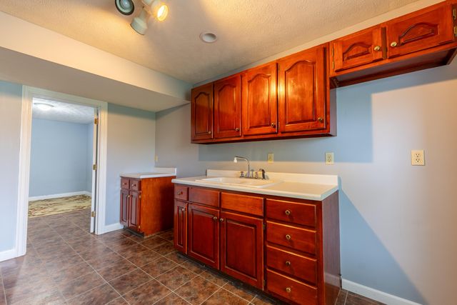 63 Harmons Way, Somerset, KY 42503