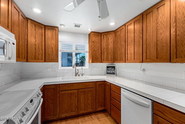 17200 W BELL Road 1008, Surprise, AZ 85374