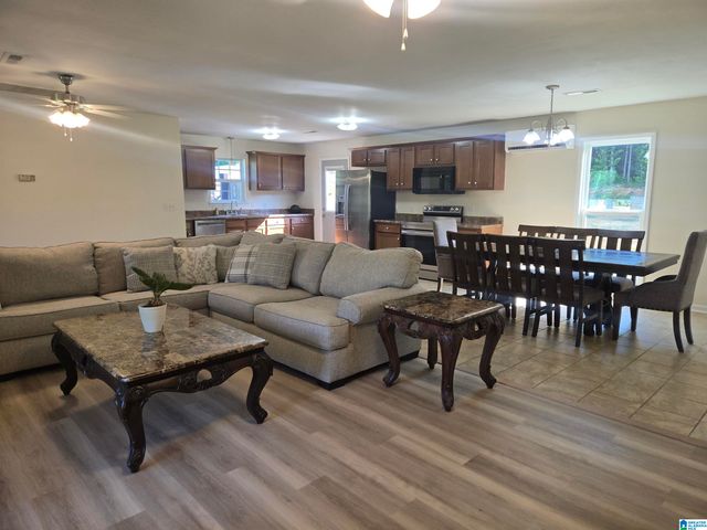 4905 COUNTY HIGHWAY 1, Cleveland, AL 35049