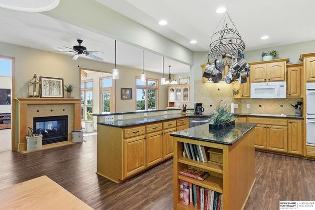 21646 Mandy Lane, Gretna, NE 68028