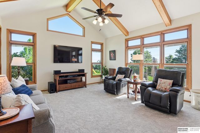 21646 Mandy Lane, Gretna, NE 68028