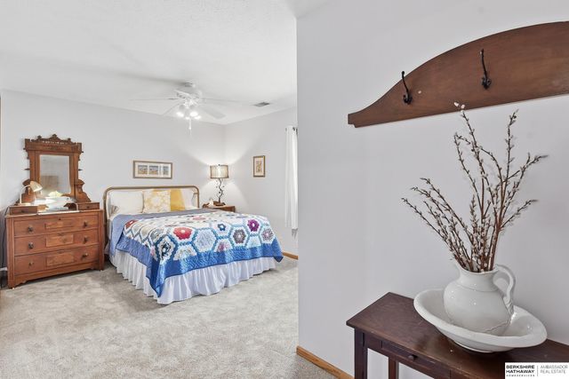 21646 Mandy Lane, Gretna, NE 68028