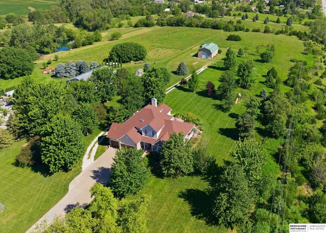 21646 Mandy Lane, Gretna, NE 68028