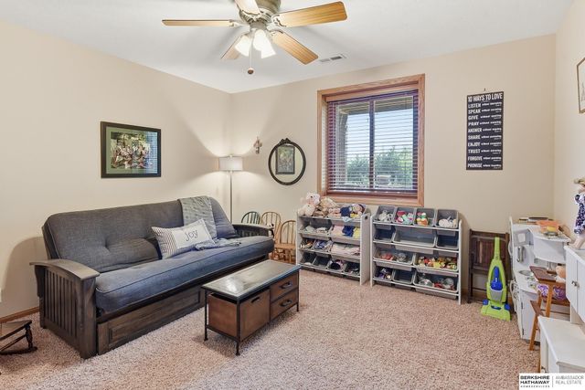 21646 Mandy Lane, Gretna, NE 68028