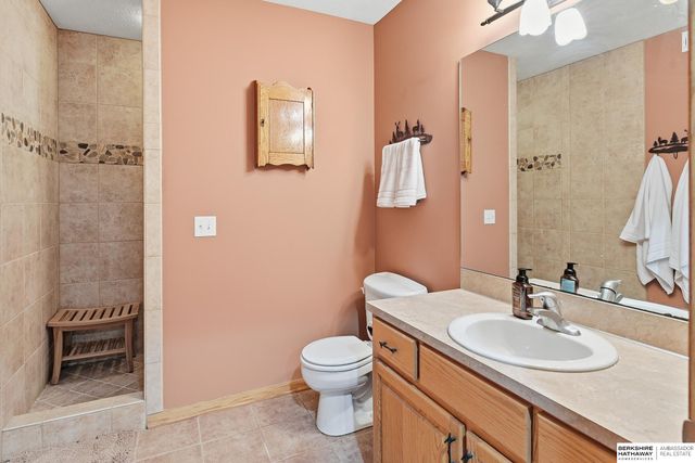 21646 Mandy Lane, Gretna, NE 68028