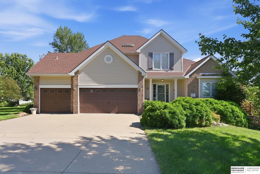 21646 Mandy Lane, Gretna, NE 68028