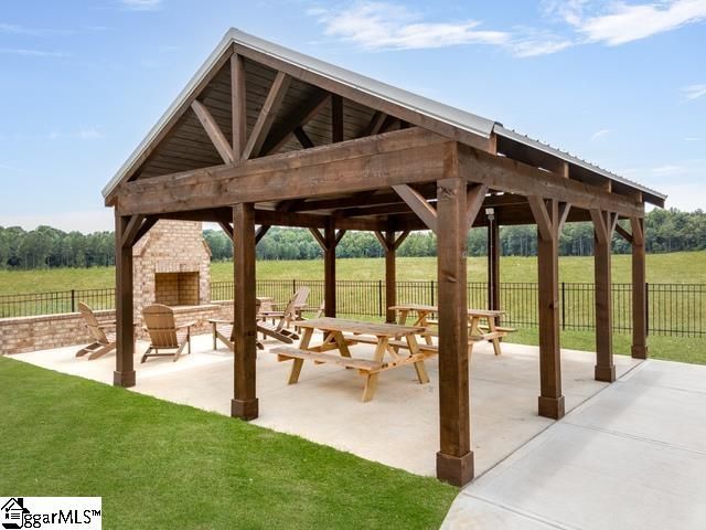 414 Golden Curl Way, Woodruff, SC 29388