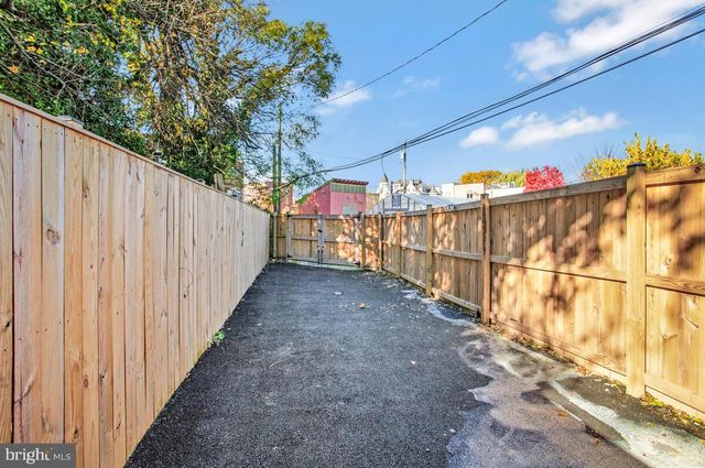 2258 BROOKFIELD AVE, Baltimore, MD 21217