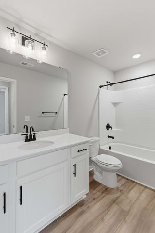 8348 Child's Cove, North Charleston, SC 29418