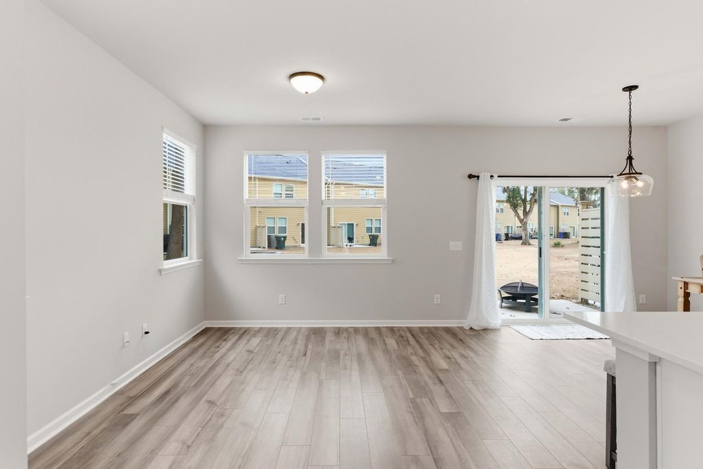 Image 11 of property listing at 8348 Child's Cove, North Charleston, SC 29418