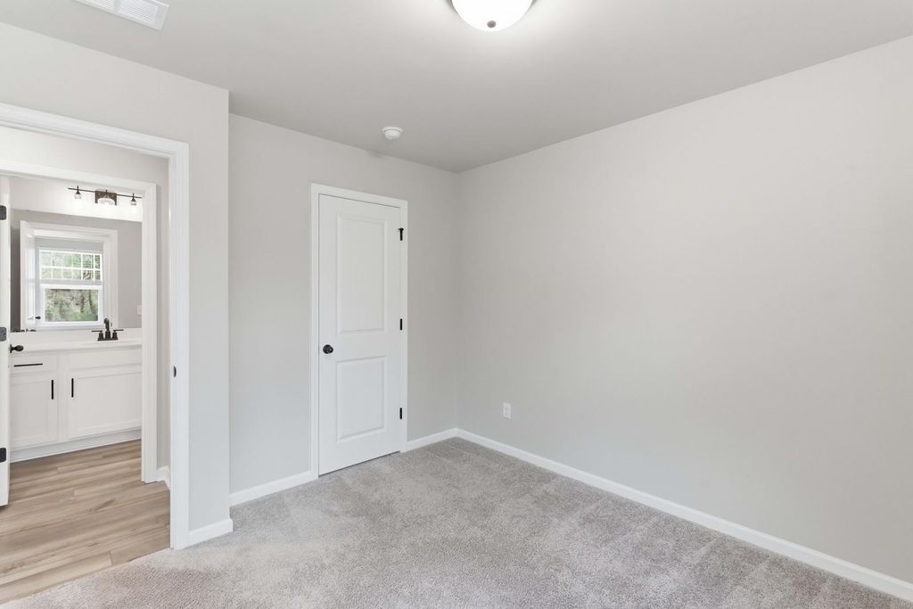 Image 42 of property listing at 8348 Child's Cove, North Charleston, SC 29418